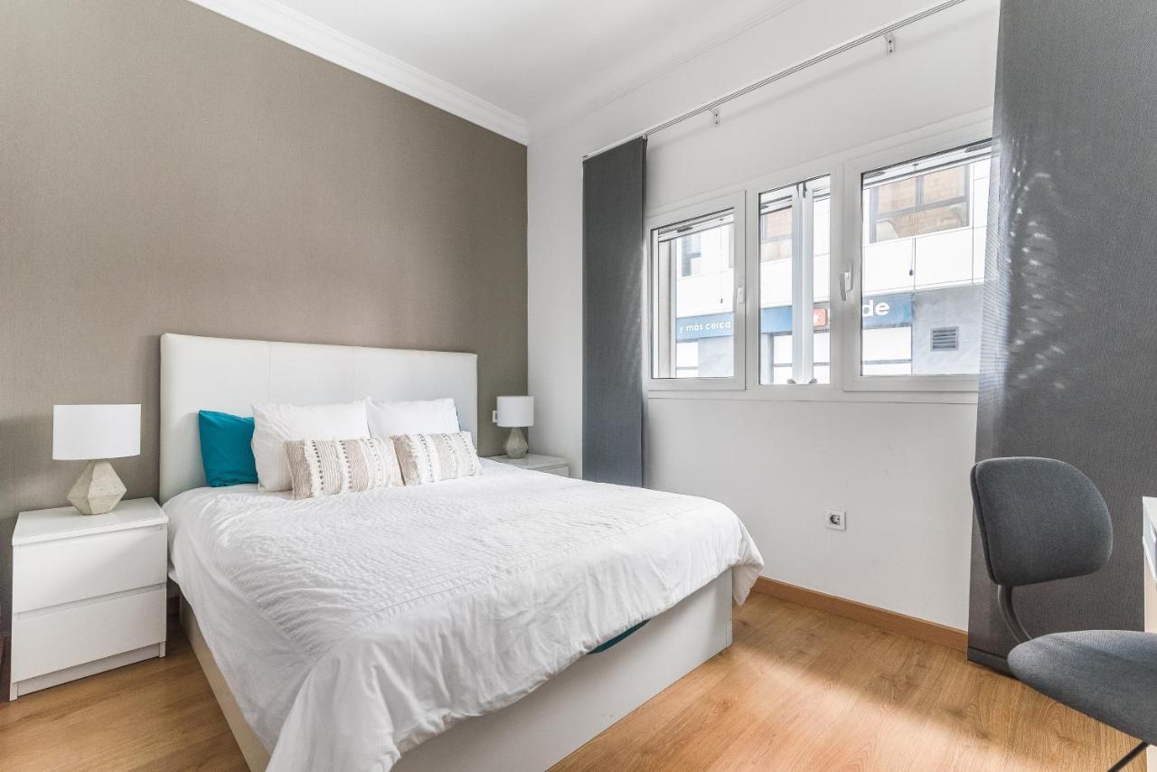 Home2Book Stylish Front Line Las Canteras Beach لاس بالماس دي غران كاناريا المظهر الخارجي الصورة