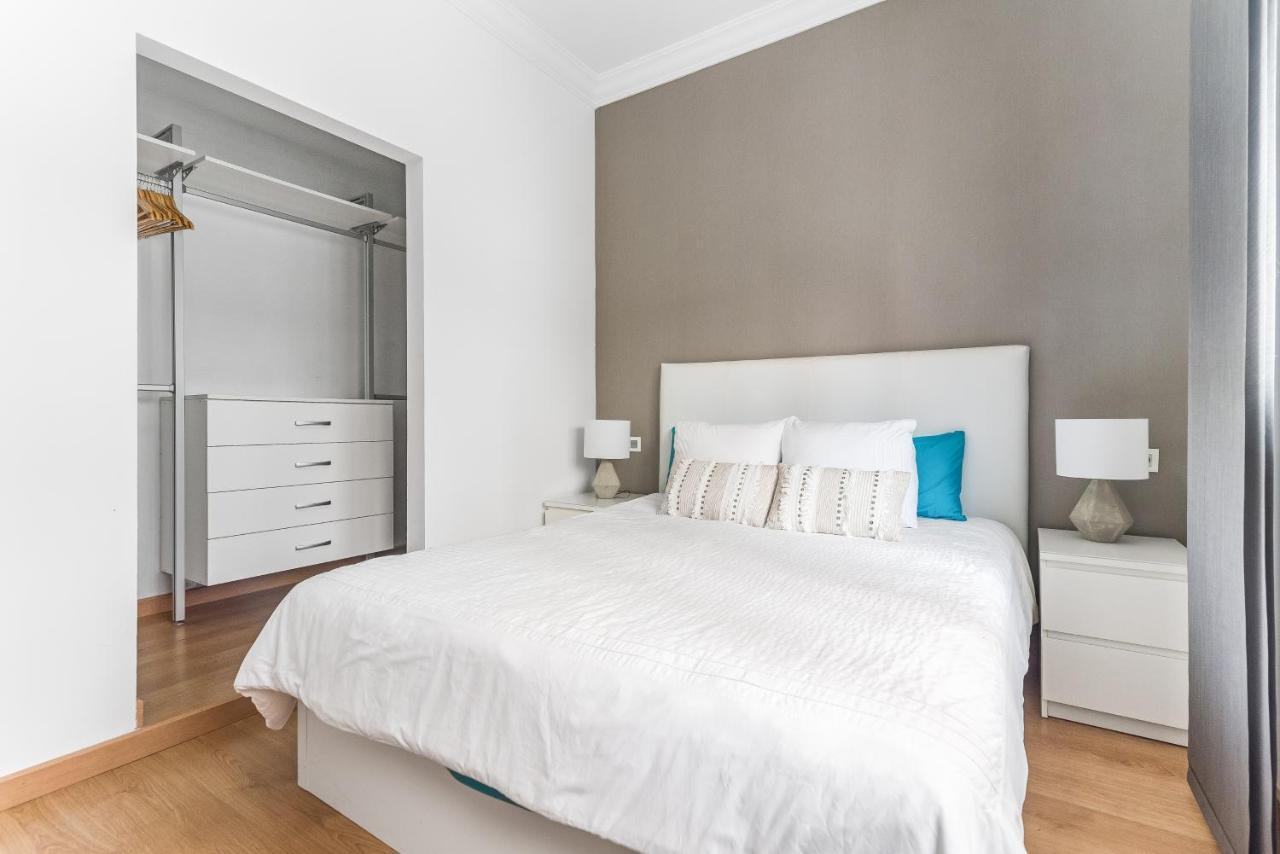 Home2Book Stylish Front Line Las Canteras Beach لاس بالماس دي غران كاناريا المظهر الخارجي الصورة