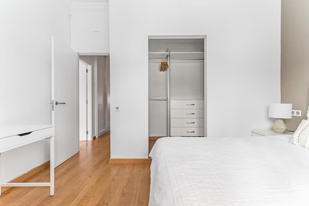 Home2Book Stylish Front Line Las Canteras Beach لاس بالماس دي غران كاناريا المظهر الخارجي الصورة