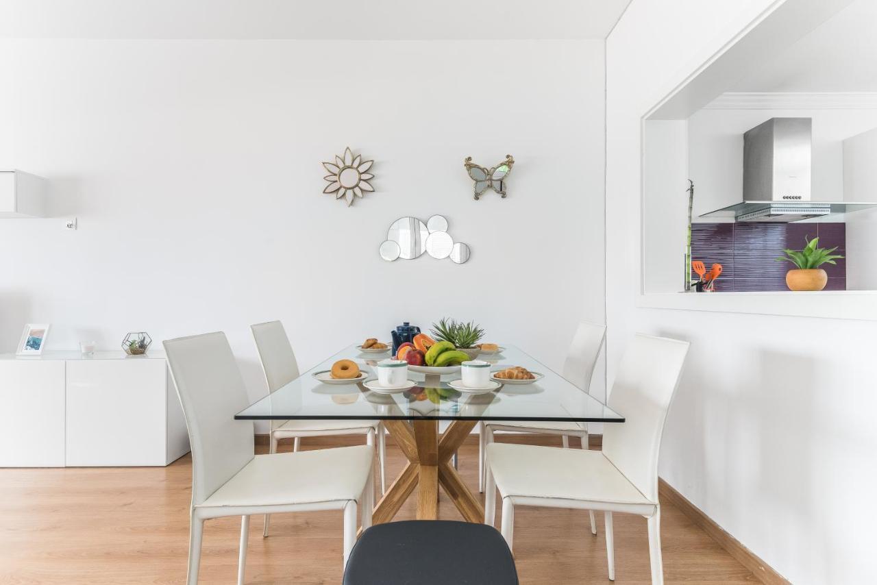 Home2Book Stylish Front Line Las Canteras Beach لاس بالماس دي غران كاناريا المظهر الخارجي الصورة